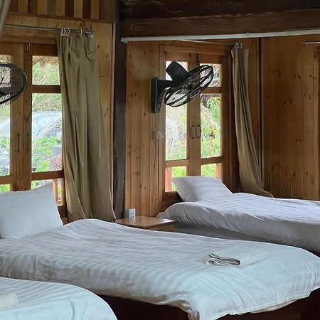 Tom's Du Già Homestay Làng Cac Extérieur photo